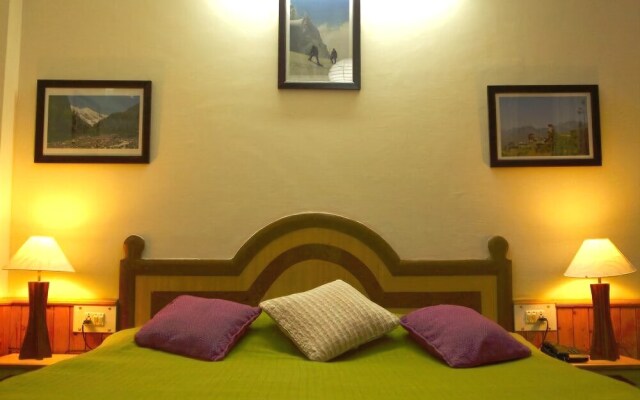 The Manali Lodge