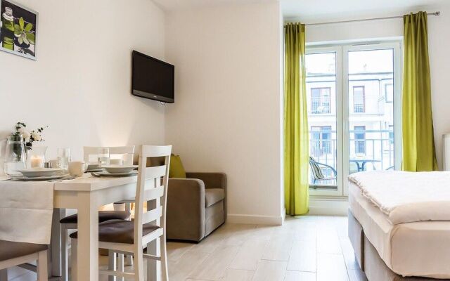 VacationClub - Aquamarina Apartments