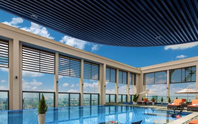 gorgeous Apartment Across My Khe Beach