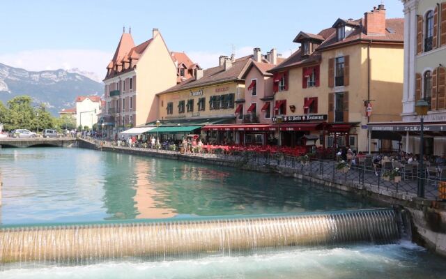 Apartment With one Bedroom in Annecy, With Wifi