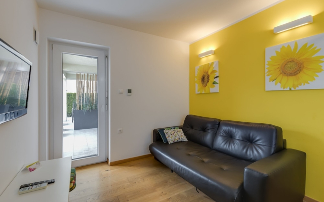 Wellness Suite Sunflower