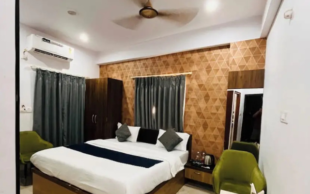 Hotel Vinayak Grand Varanasi