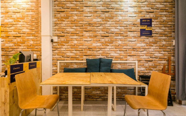 SPOT ON 659 Sweet Home 1421