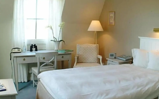 Engsholms Slott - Adults Only
