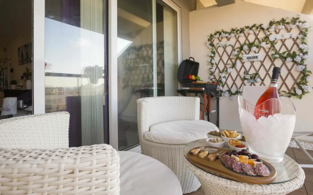 Sea View 2 Bed Apartment Close to Beach Hpi6768