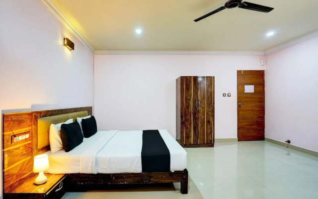 Stylish Stays at MG Road Near Commercial Street