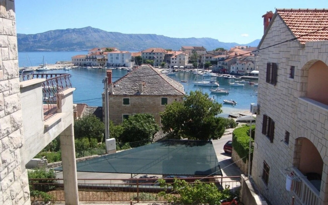 Nikša - 10 m From Beach - A2 Zeleni
