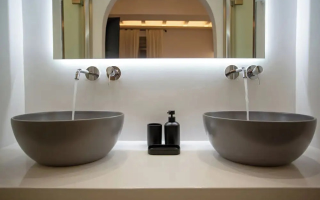 Mykonian Luxury Villa Filyra with Pool