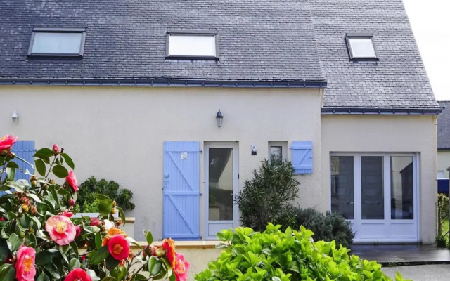 Holiday Home Near Gulf of Morbihan Beach