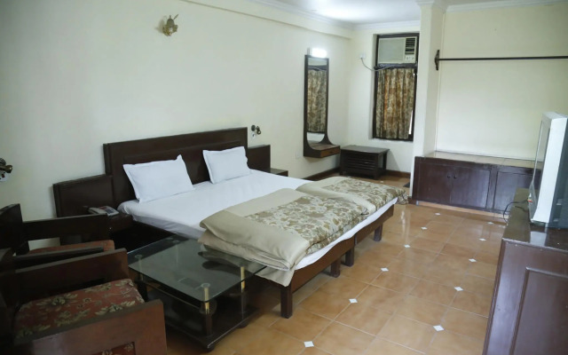Taj Inn