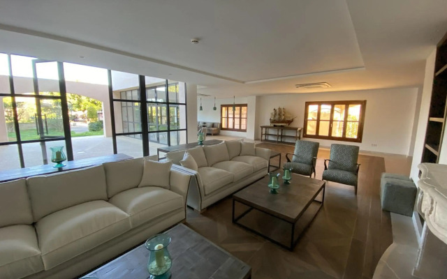 Aumallia Hotel & Spa