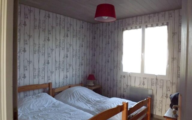 House with 2 Bedrooms in Saint-Hilaire-La-Forêt, with Furnished Garden And Wifi