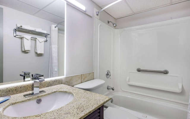 Travelodge by Wyndham Miramichi New Brunswick