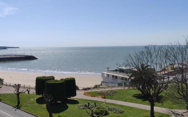 Logis Hotel Les Bleuets