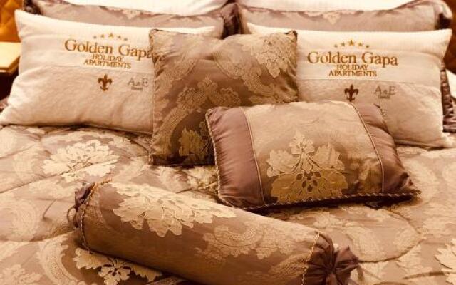 Golden GaPa Central Studio 3