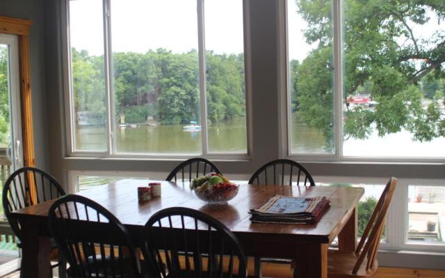 Alexanders Landing