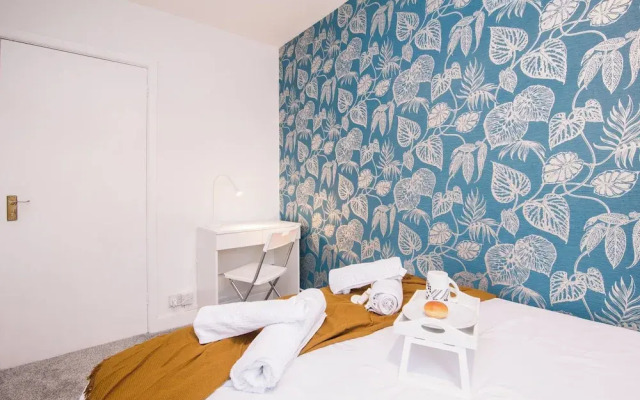 Michaelmas 2-bedroom Apartment in Coventry