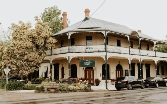 The Rabbit Hole Inn at Harvest Home