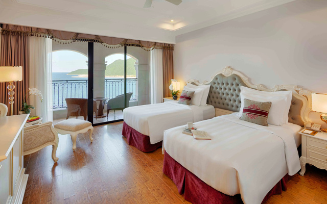 Nha Trang Marriott Resort & Spa, Hon Tre Island - Image 3