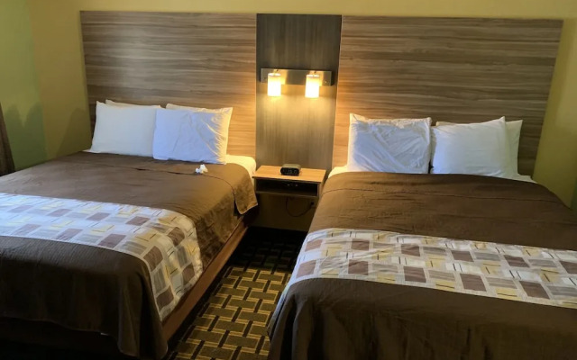 University Manor Inn