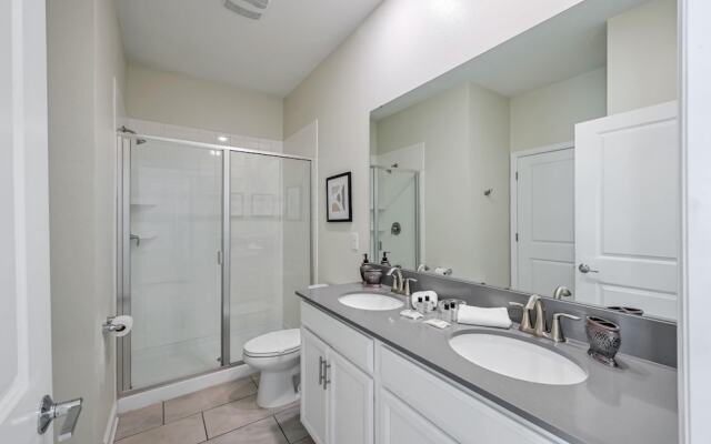 Family Paradise Space Themed Perfect Location