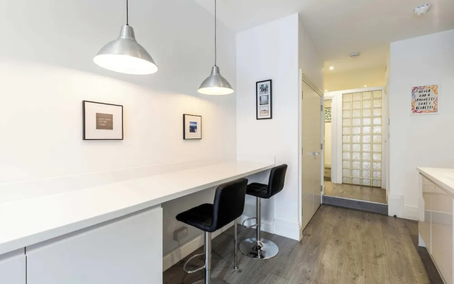 East Putney One Bedroom Gem