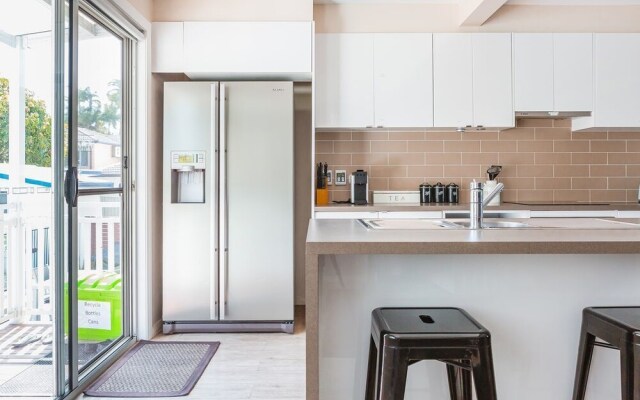 Beach & Bay Holiday House