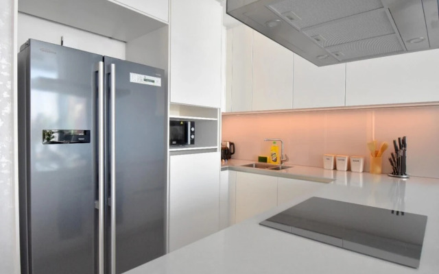 Private Beach Address JBR