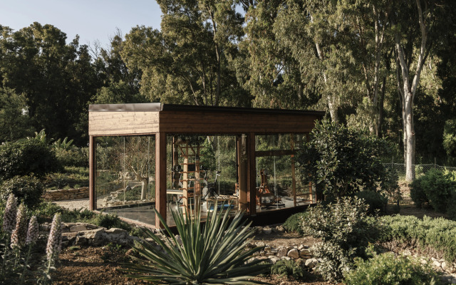 Luna Minoica Suites and Apartments