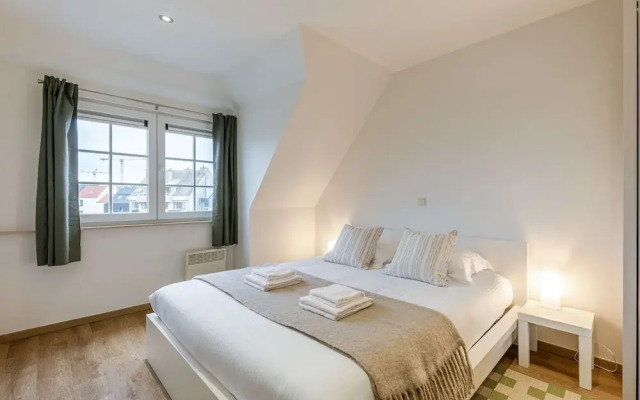 Cozy Apartment With Balcony With Parking