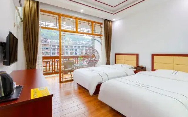 Fengchengjiangjingkezhan