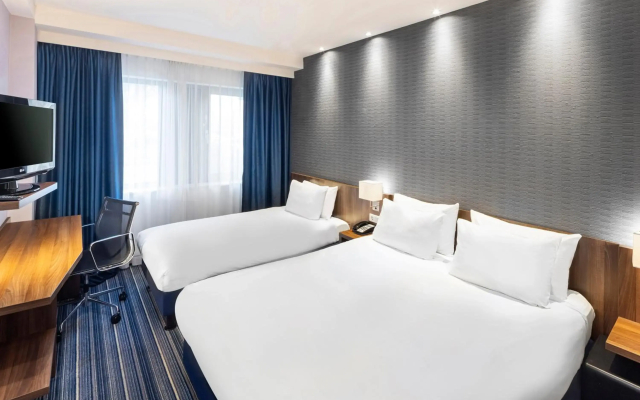 Holiday Inn Express Rotterdam - Central Station by IHG
