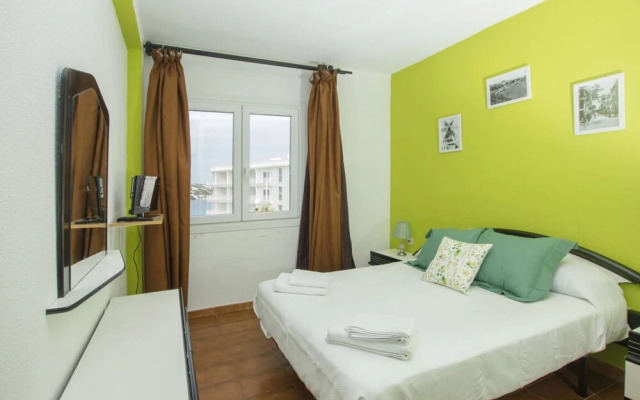 Cala Corb Low Cost