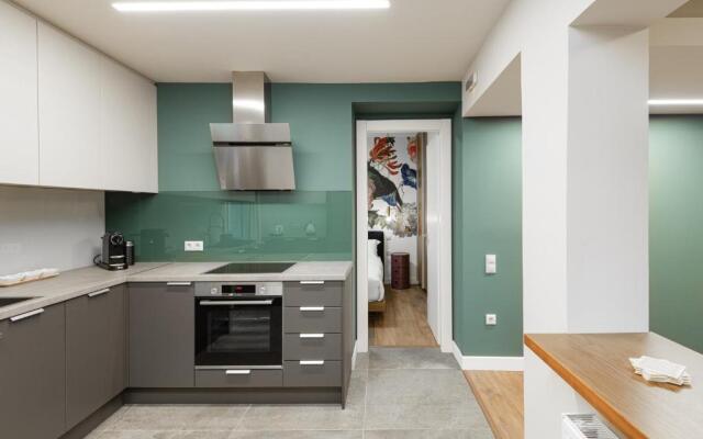 Urban chic 2bdrm aptmt close to the city centre