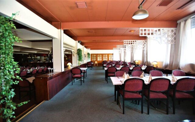 Hotel Leikari