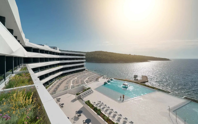 Grand hotel View