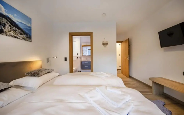 Luxury Alpine Chalet in Neukirchen