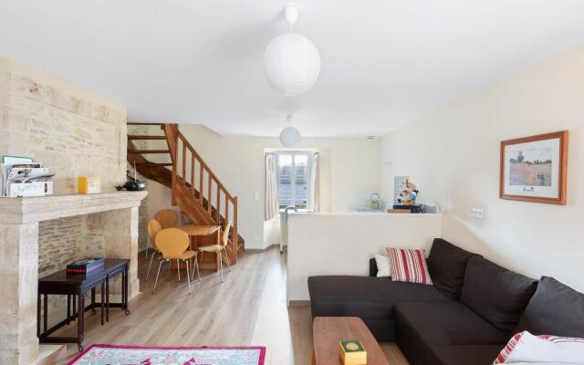 Cozy Apartment in Maisy near Sea