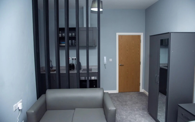 Piccadilly Apartments & Offices