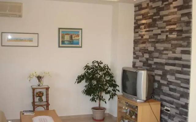 Apartments Carol