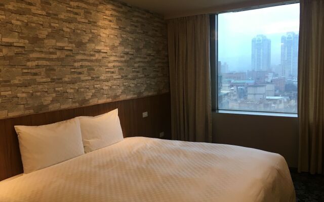 Golden Age Hotel