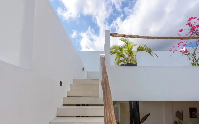 Enaya Villa by Betterplace