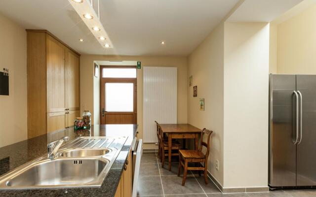 Luxurious Holiday Home in Glabbeek with Garden