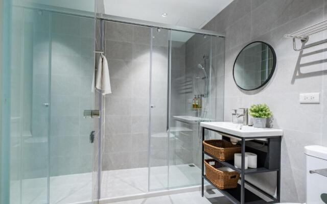 Olala Lin Suites
