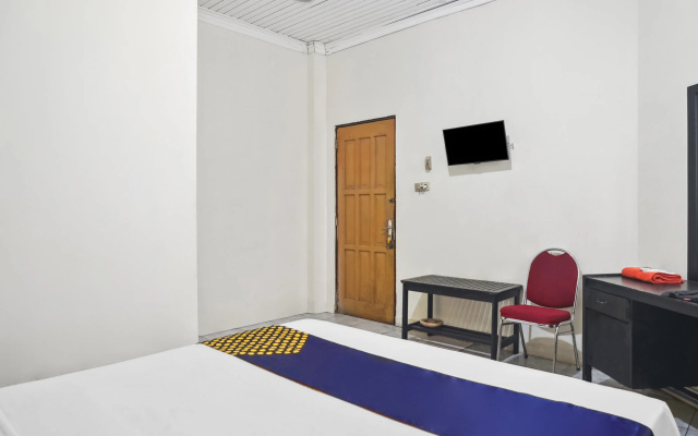 Hotel O Losmen Bahalap Syariah MarabahanNearSiring Marabahan (Ulek Barito) – Guest Rooms – Marabahan