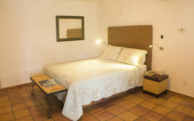 Los Milagros Hotel