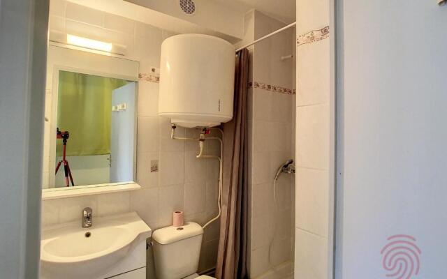 Appartement Lamalou-les-Bains, 1 pièce, 2 personnes - FR-1-451-123