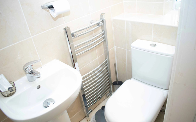 Royal Square Hotel - BHX & NEC