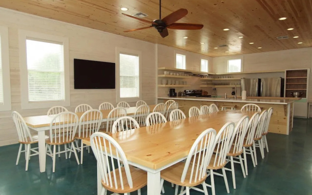 Beach Club Clubhouse 1