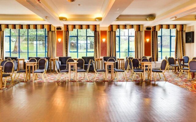 Cumberland Hotel